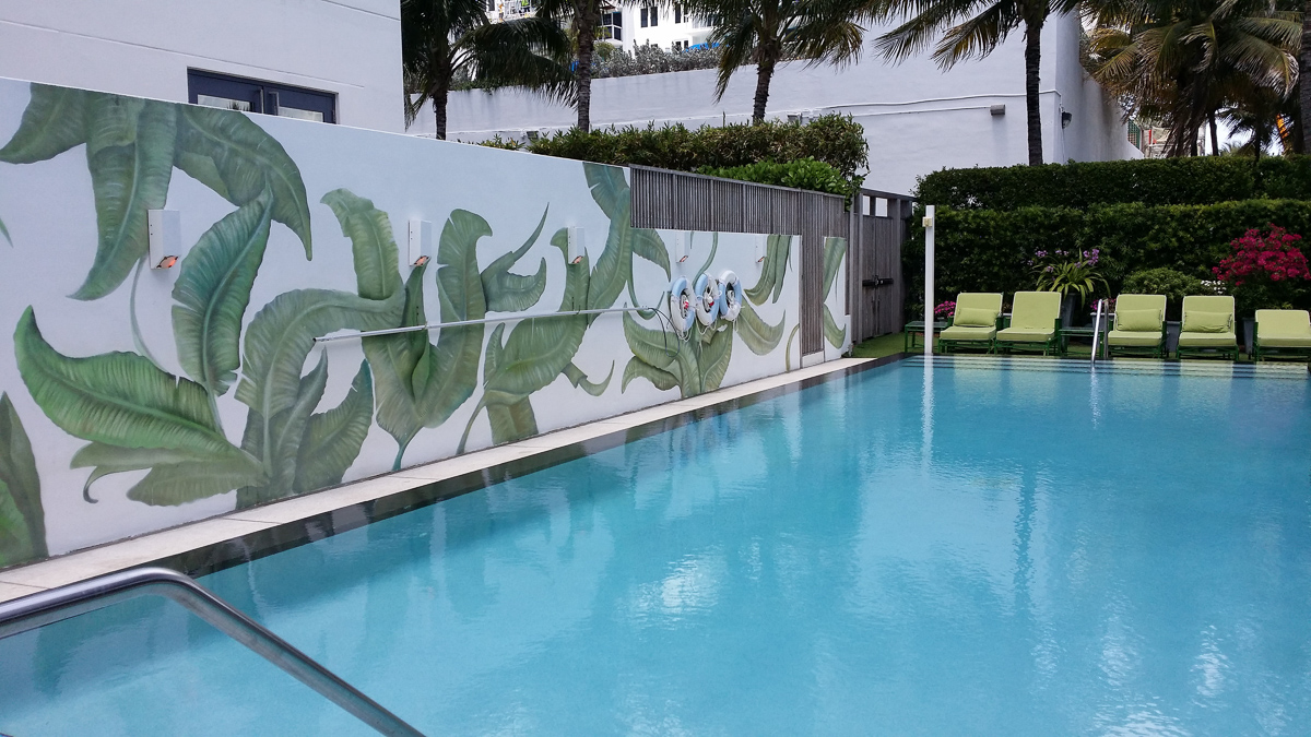 Painting a large murals dimension area